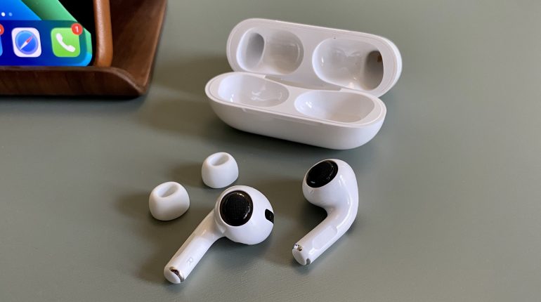 How to clean airpods